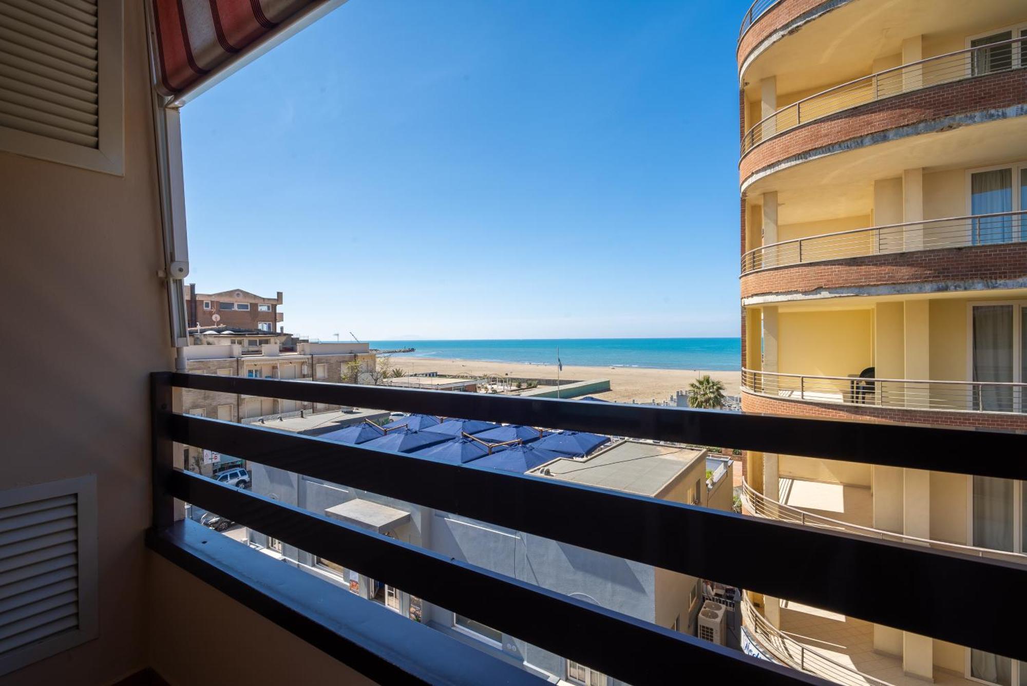 Residence La Rosa Di Nettuno Marina di Grosseto Exterior photo